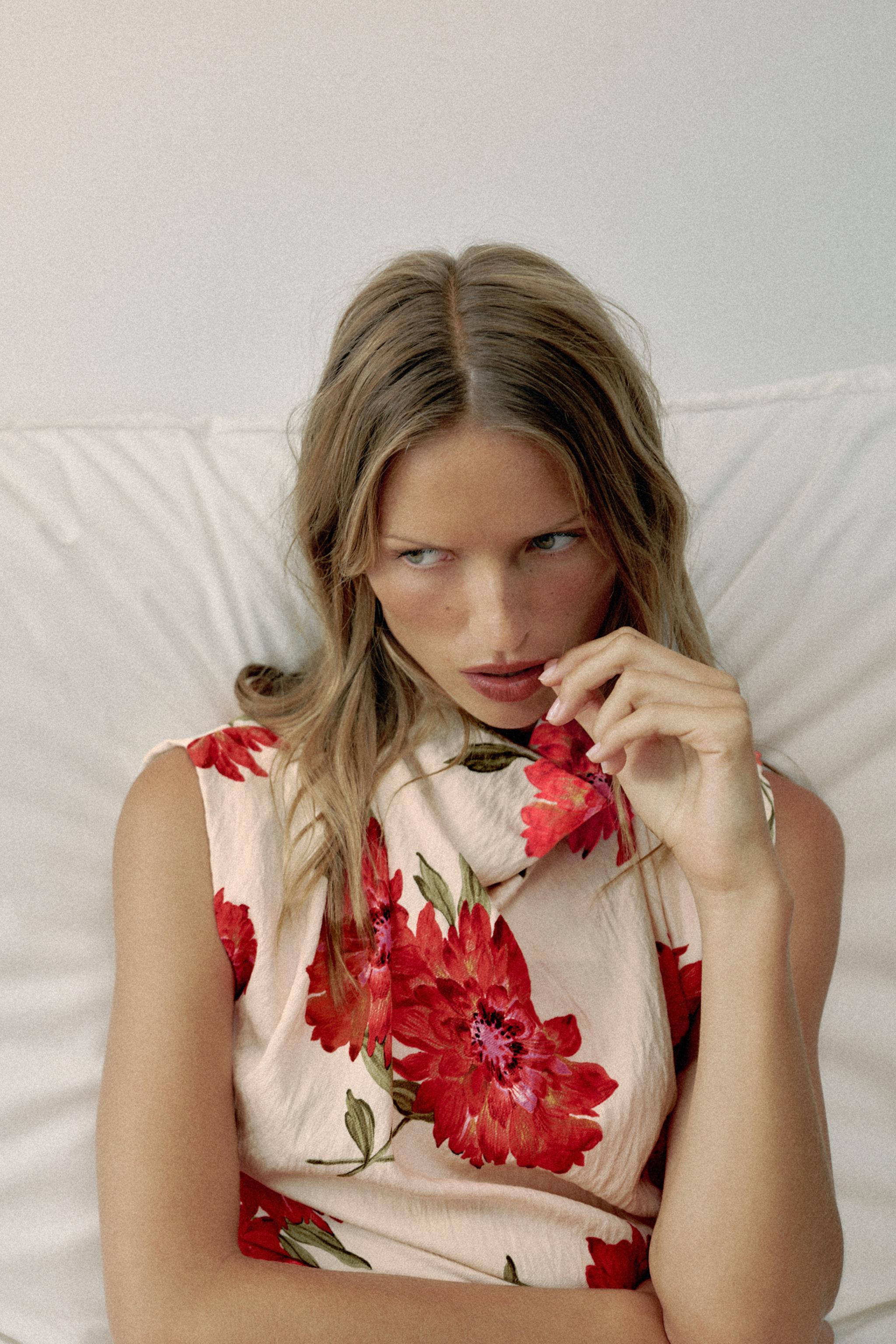 FLORAL PRINT BELTED MIDI DRESS